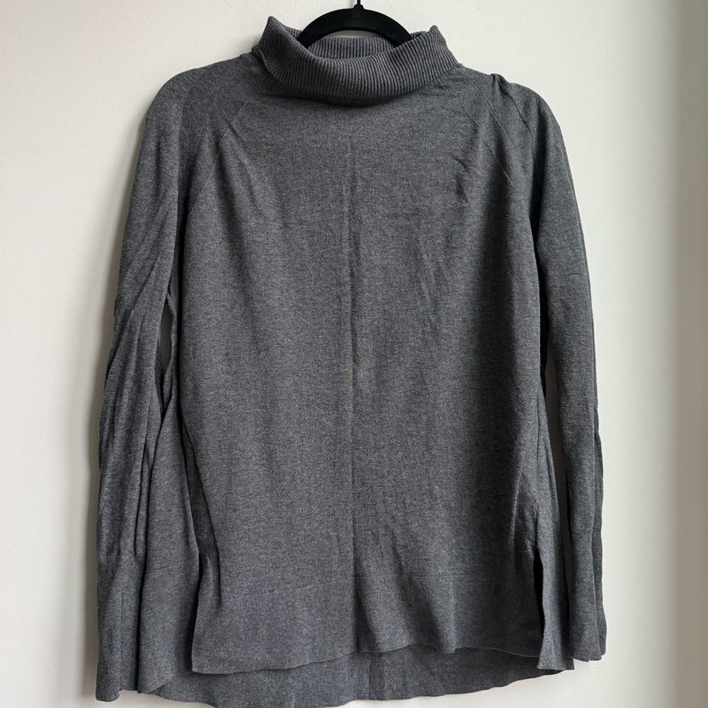 White + Warren Charcoal Turtleneck Sweater M Silk Blend
